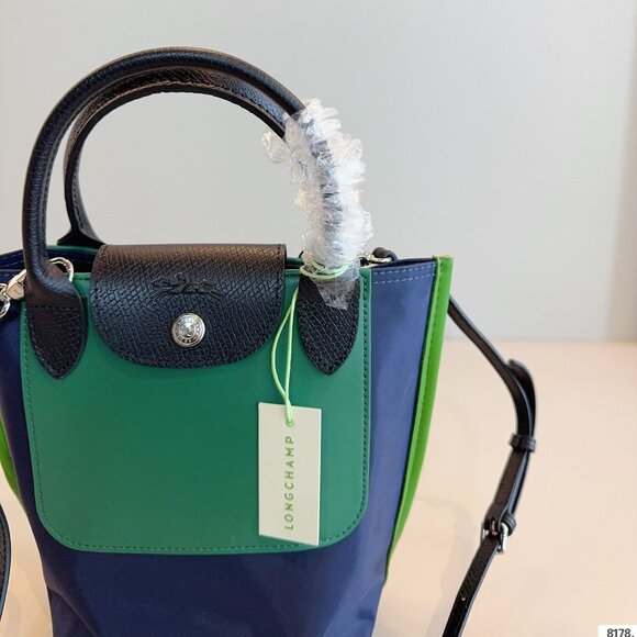 Longchamp-Shoulder bag - Picture 2 of 9